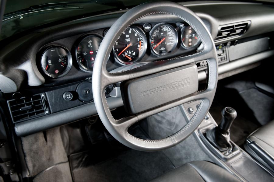  Porsche 959 Komfort 1988 года  (фото 9 из 15)